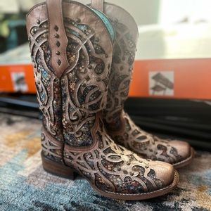 Corral Women's Mint Glitter Inlay & Studs Fashion Western Square Toe Boots